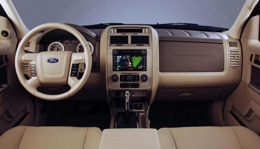  Ford Escape 2009 года  (фото 16 из 45)